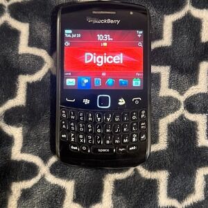 BlackBerry Curve 9360 Black Digicel QWERTY Smartphone with 4GB MicroSD Card READ